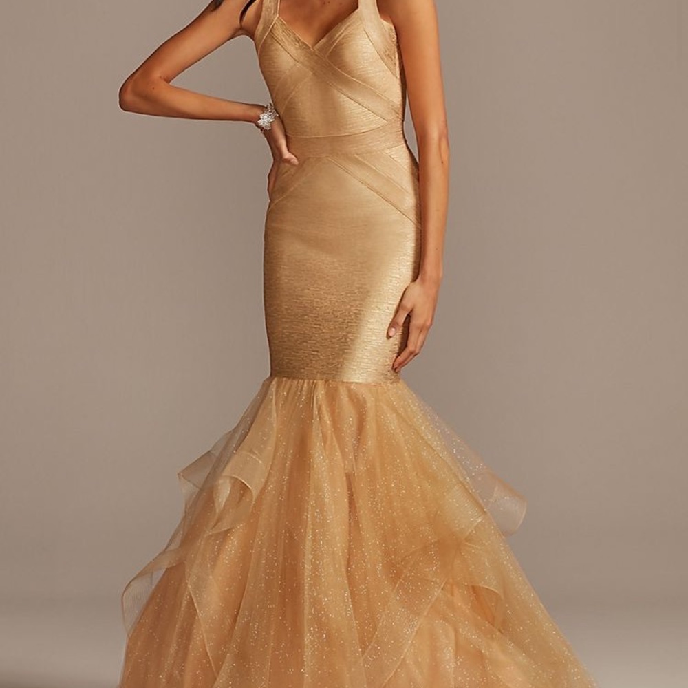 Hot 🔥 Gold Bodycon Bandage Evening Gown